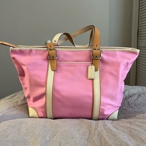 LIKE BRAND NEW Coach Purse